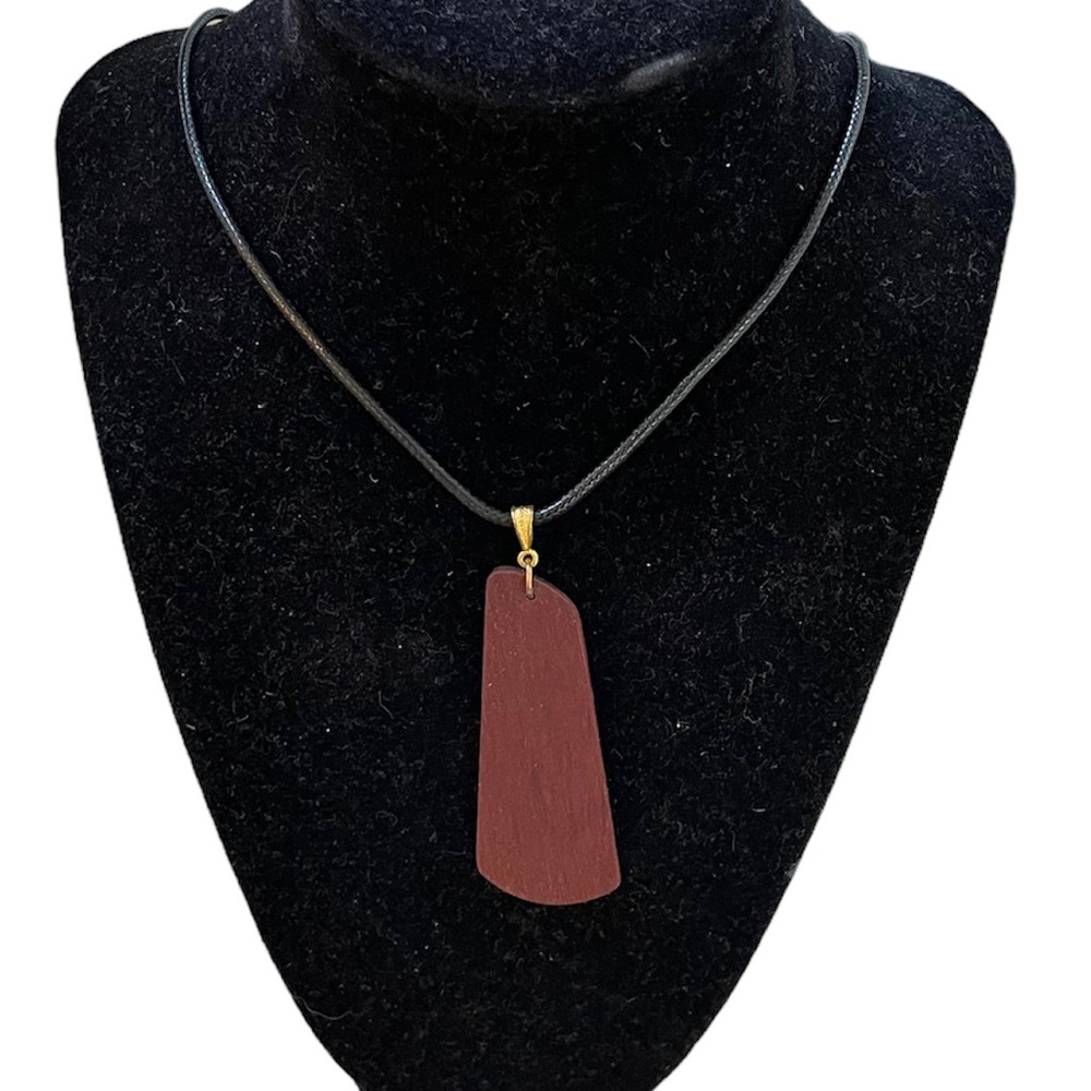 Guitar Wood Necklace (Purpleheart)